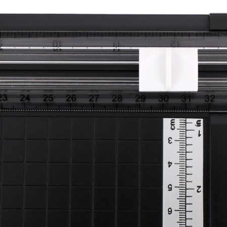 Roller cut for paper A5, up to 3 sheets, safe blade, cut length 220 mm, in a blister-2