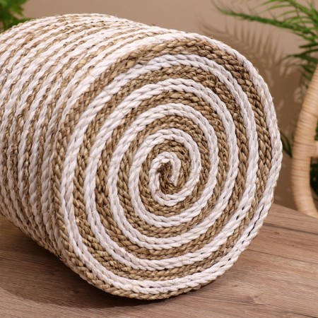 Wicker basket with a lid 27x27x35 cm-9