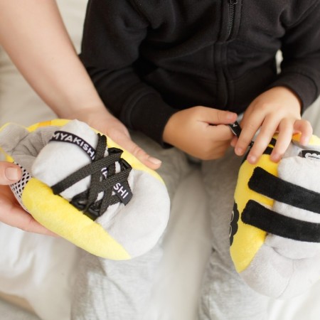 Developing toy "Bizibuts shoes"-10