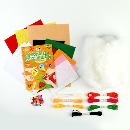 Set for creating toys made of felt "lovely delicious", with a book-2