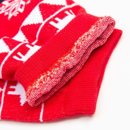 Women's socks "Patterns and deer" color red, size 23-25-3