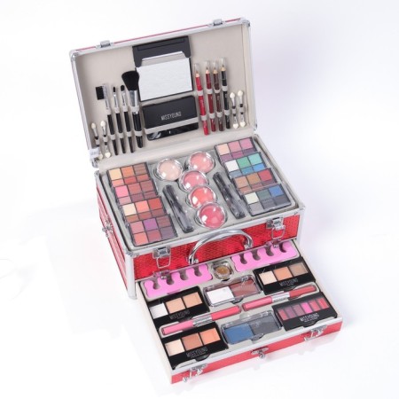 A set of professional cosmetics "Miss Young" No. 10-3