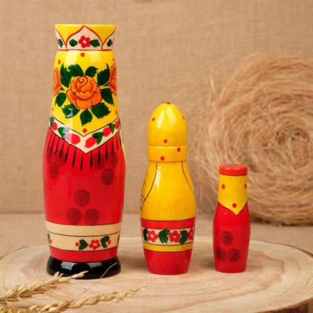 Souvenir "Beauty" 3 subject, 20.5cm-1