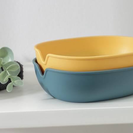 The soap dish is oval, plastic, 15 × 11 × 4 cm, color mix-3