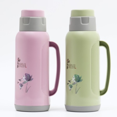 Thermos 2 l, with a glass flask, retains heat 24 hours, green-1