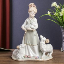 Souvenir ceramics 