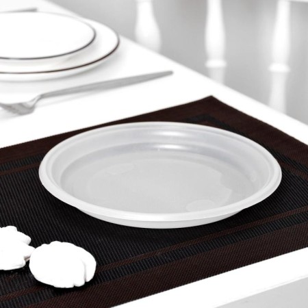 Plastic plastic disposable dining room, d = 20.5 cm, white color