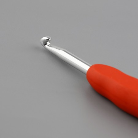Knitting hook, with silicone handle, d = 4.5 mm, 14 cm, red color-3