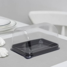 The cake is a plastic disposable with a lid U-84, 15.3 × 11.6 × 8.2 cm, internal 13 × 9.3 × 8.1 cm, the color is transparent, black