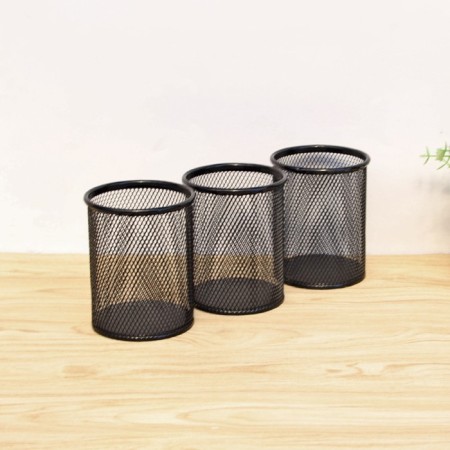 A glass for writing accessories, round, metal, black-2