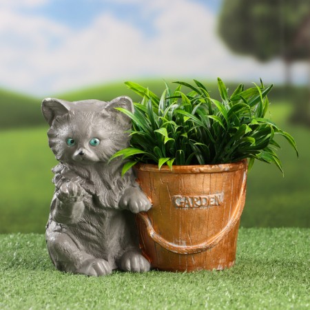 Figure pot "A kitten with a bucket" 18x10x16cm, gray with bronze-1