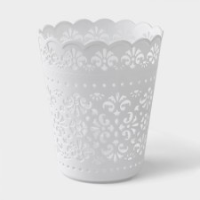 Plastic basket for storage 