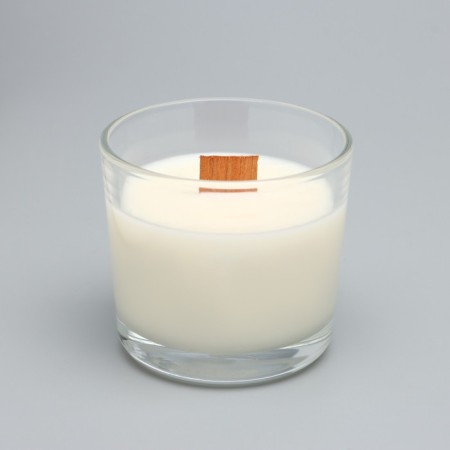 A candle made of soy wax in a glass with a wooden wick "Forest Raspberry", 65 grams-1