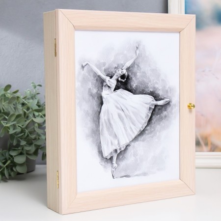 Ключница "Балерина" 24Х29 см-1