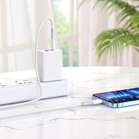 Hoco X70, Lightning cable - Type -C, PD 20 W, 2.4 A, 1 m, nylon braid, white-3