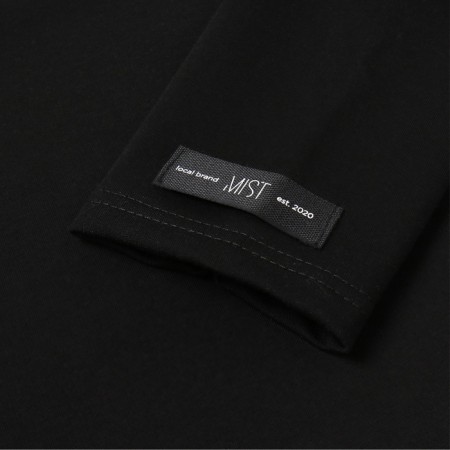 Jumper (longshit) with open shoulders of the river. 42 black-8
