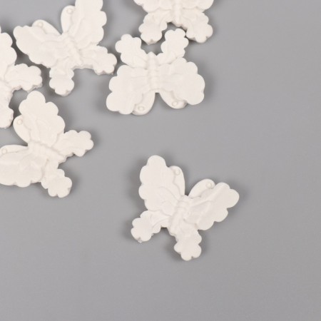 Decor for the creativity of the Polystone "Butterflies" White Set 6 pcs 2.7x2.5 cm