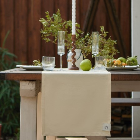 Path on the table Ethel Home 40x146 cm, col. dairy, 100% HL, sarzha 250 g/m2