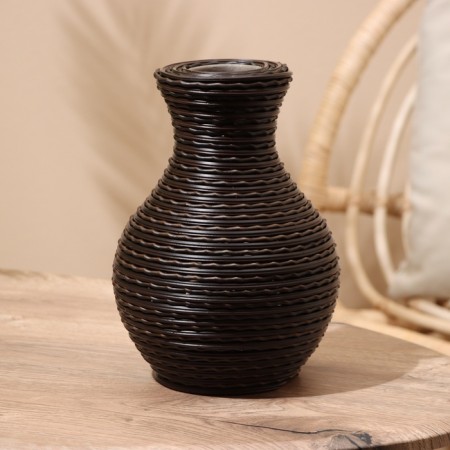 Wicker vase 15x15x20 cm (+/- 5 cm)