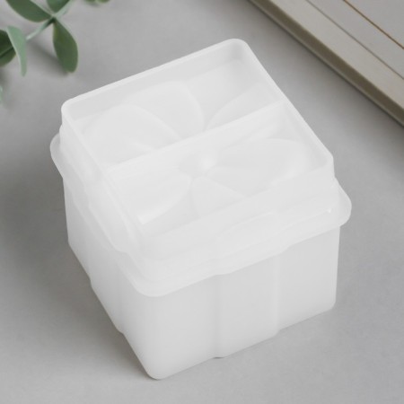 Mold Silicon "Casket - rectangular bow" with a lid of 7.7x7.6x6.6 cm