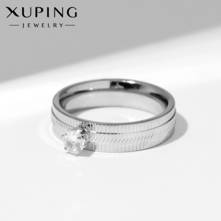 Ring Xuping relief, white color in silver, size 18