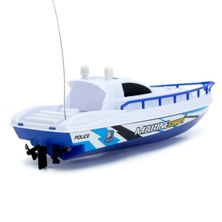 Radio -controlled “Patrol” boat works from batteries-3
