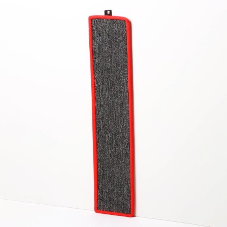 The clawtete is large, with impregnation, 67 x 14 cm, carpet, mix