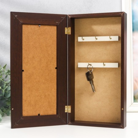 Ключница "Портрет бабочка" венге 16х31 см-5