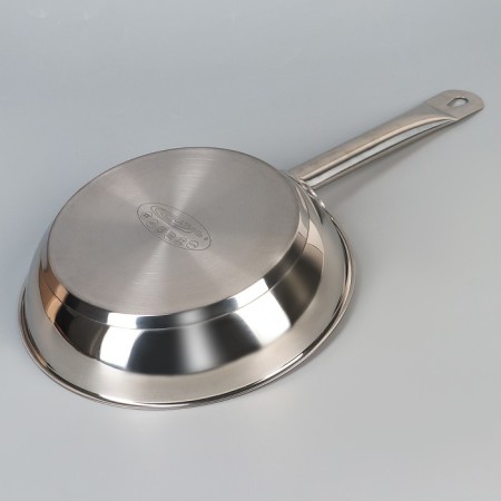 Skoroda "General catering", d = 24 cm, housing thickness 0.6 mm, bottom 3.5 mm, with a heat distribution layer, induction-3