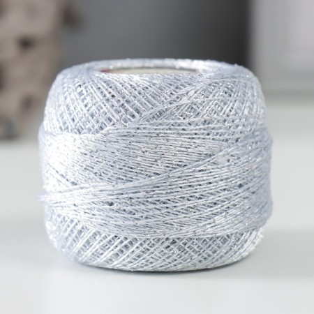 Yarn "Camelia" 70% polyester, 30% lurers 190m/20g (411 silver)