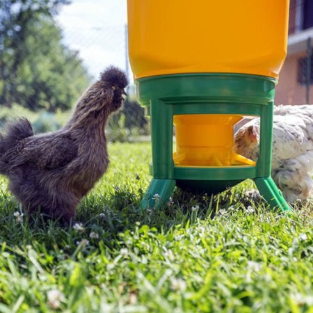Bunker feeder for poultry at 35 kg, on legs, plastic, kubic premium-3