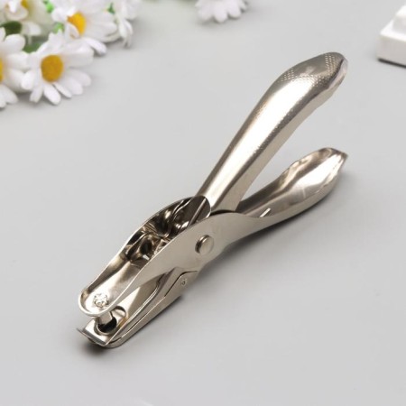 Punch for eyelets, 12.7x5.5x1.5 cm-2