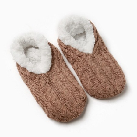 Women's socks shortened with fur with non-slip soles, brown color, size36-40
