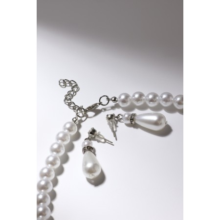 Set 2 objects: earrings, Antoinette necklace and a number of beads, white color in silver, 40 cm-5
