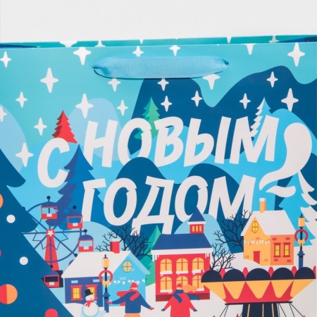 Laminated vertical packet “Winter in the city”, M 26 x 30 x 9 cm, New Year-4