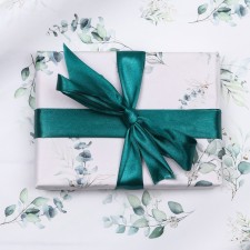 Paper packaging, glossy 