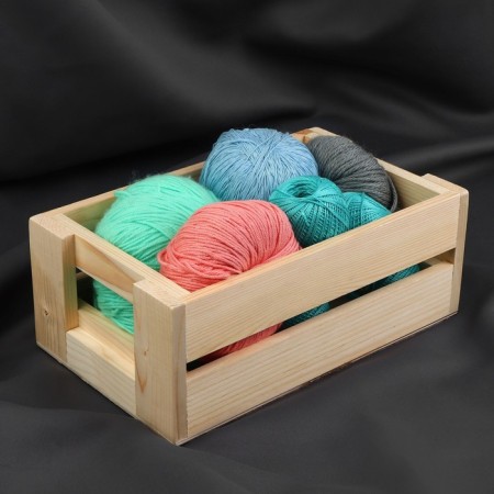 Needlework box, wooden, 25 × 15 × 9.5 cm-1