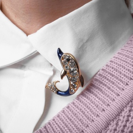 Brooch "Dolphin", white-blue color in gold-2