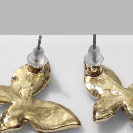 Earrings with pearls "butterflies" delicate, white color in gold-1