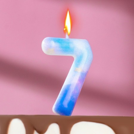 Candle in the cake on the spawning "Starfall", the number is 7, 5.5 cm