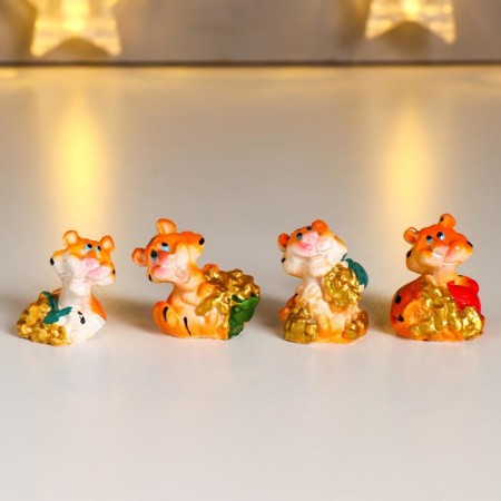 Polystone souvenir "Tigeron with a bag of gold coins" mix 2.5x2.1x2.1 cm