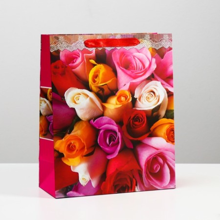 Laminated "Bright Rose" 26x32x12 package