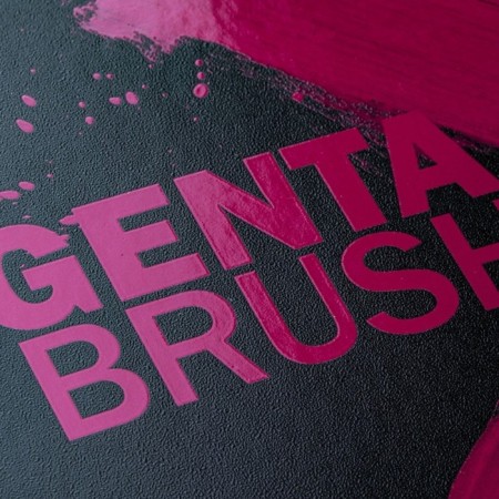A notebook of 96 sheets in a swing “brush”, covered cardboard, selective varnish, an offset block 65g/m2, mix-6