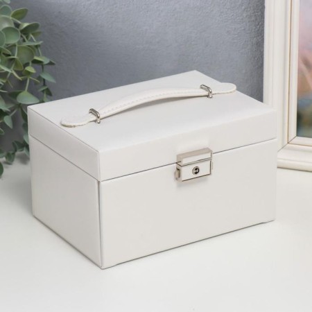 Casket to the leatherette to decorations the chest "Smoothness. Matte white" 11x18x13.7 cm