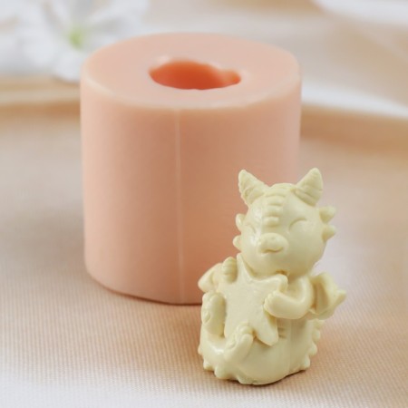 Mold Silicone "Dragon hugs a star" 5.8x5.2x3 cm-3