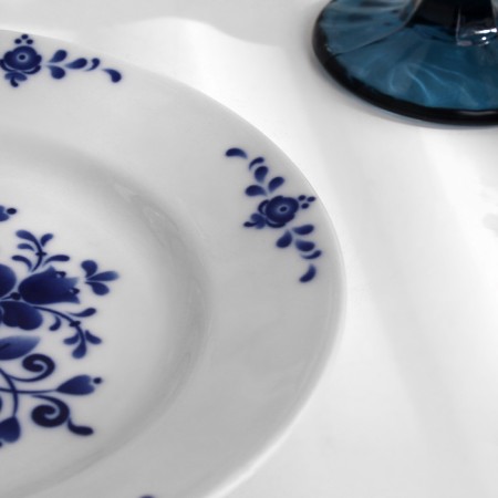 Plate "Gzhel Bouquet", D-200mm-3