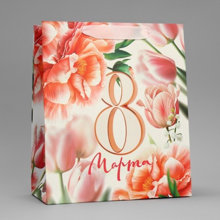 Gift package laminated, packaging, “March 8”, flowers, Ml 23 x 27 x 11.5 cm-1