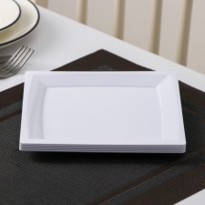 A set of plastic disposable plates, 17.2 × 17.2 cm, square, flat, 6 pcs, white color
