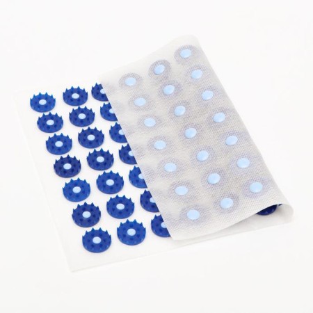 The Kuznetsova applicator, 70 spines, spanbond, 23 x 32 cm, blue.-2