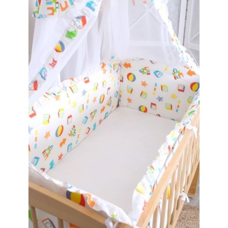 A set of sides in a crib with a canopy "Bear plays"-1